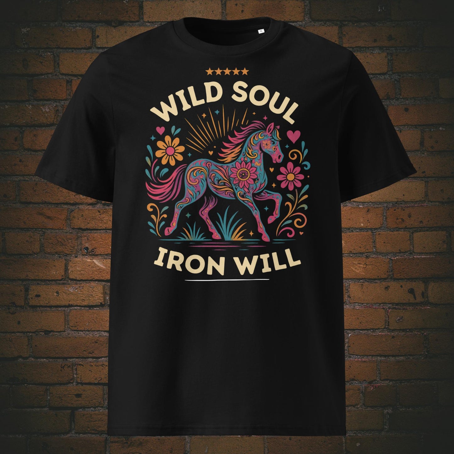 Wild Soul Iron Will – Hippie Pferd Bio T-Shirt Unisex gedruckt auf schwarzer Baumwolle