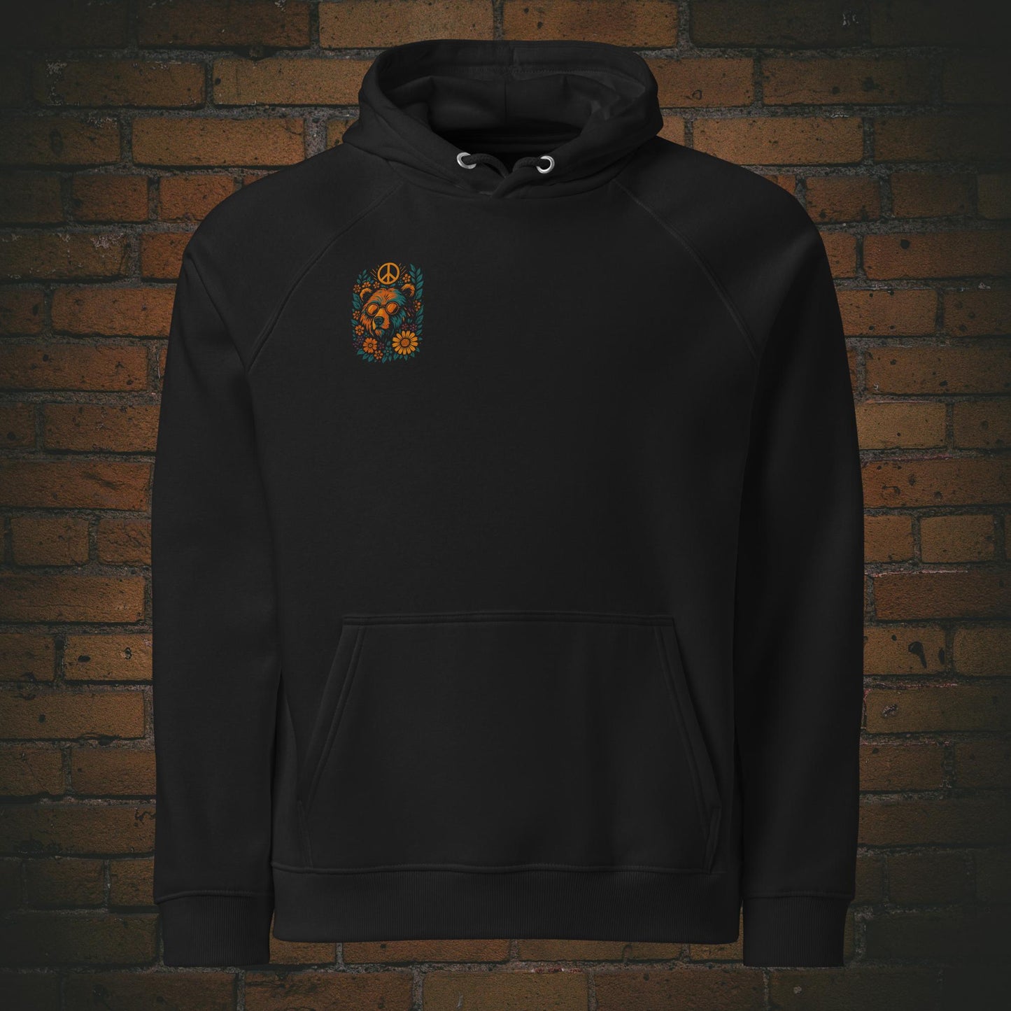 Flower Power Bär Hoodie – Retro Peace Design Bio Baumwolle in der Farbe schwarz - Druck auf der Brust