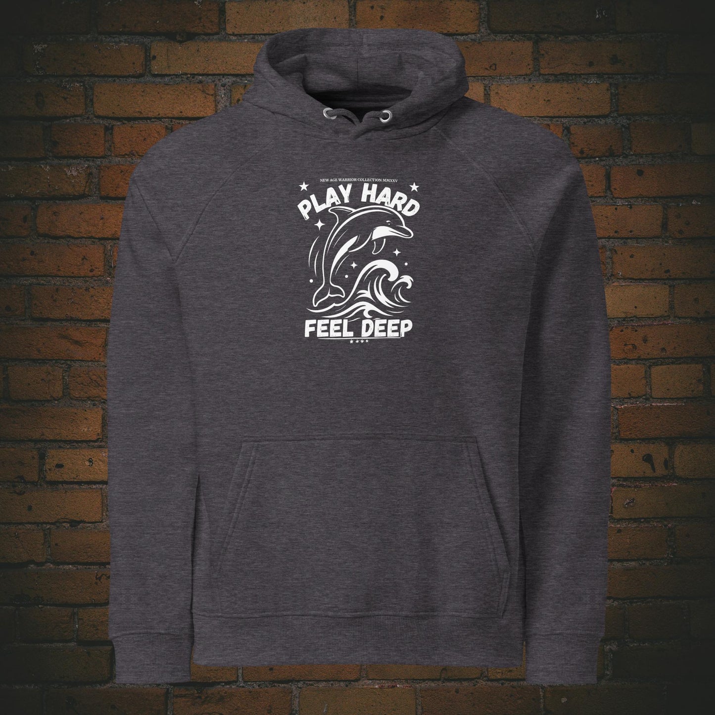 Play Hard Feel Deep weiss – Delfin Krafttier Bio Hoodie Unisex - Druck auf der Brust - Kapuzenpullover in der Farbe: grau