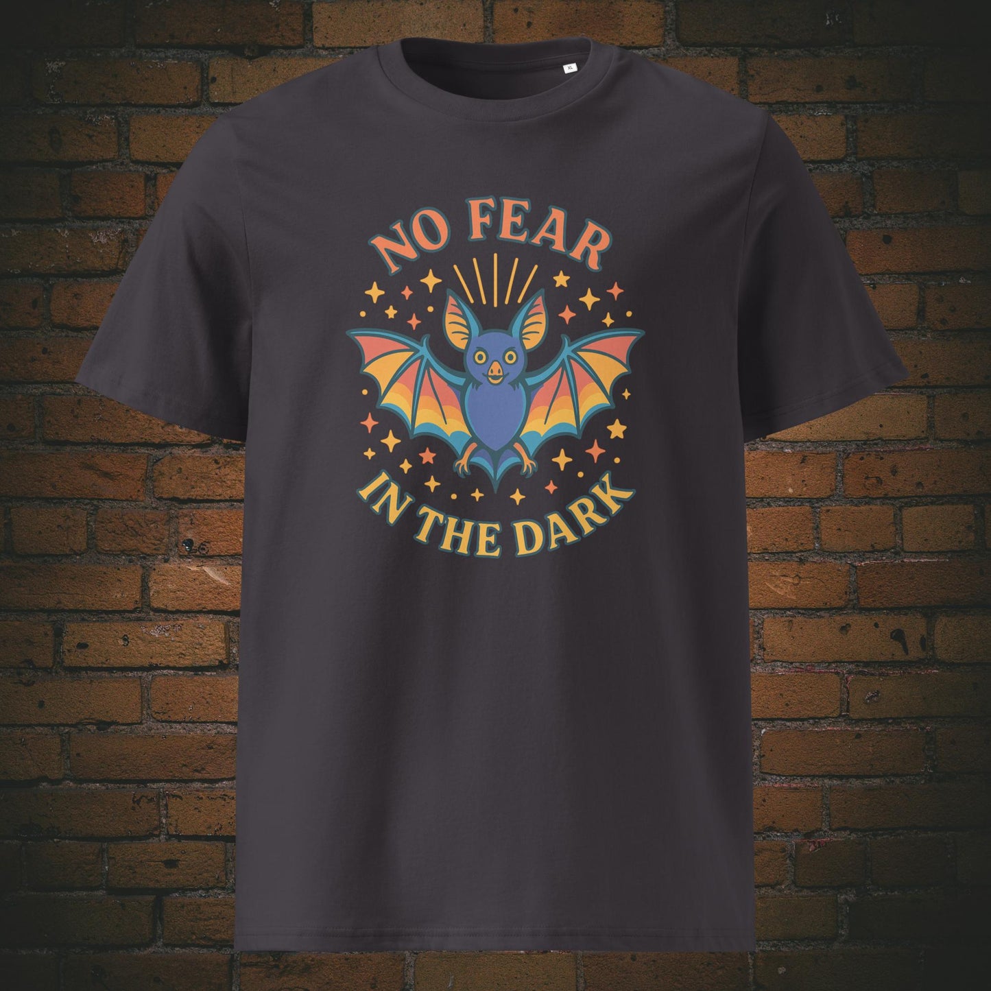 Buntes Hippie Shirt mit Fledermaus und Spruch - T-Shirt hat die Farbe: anthrazit