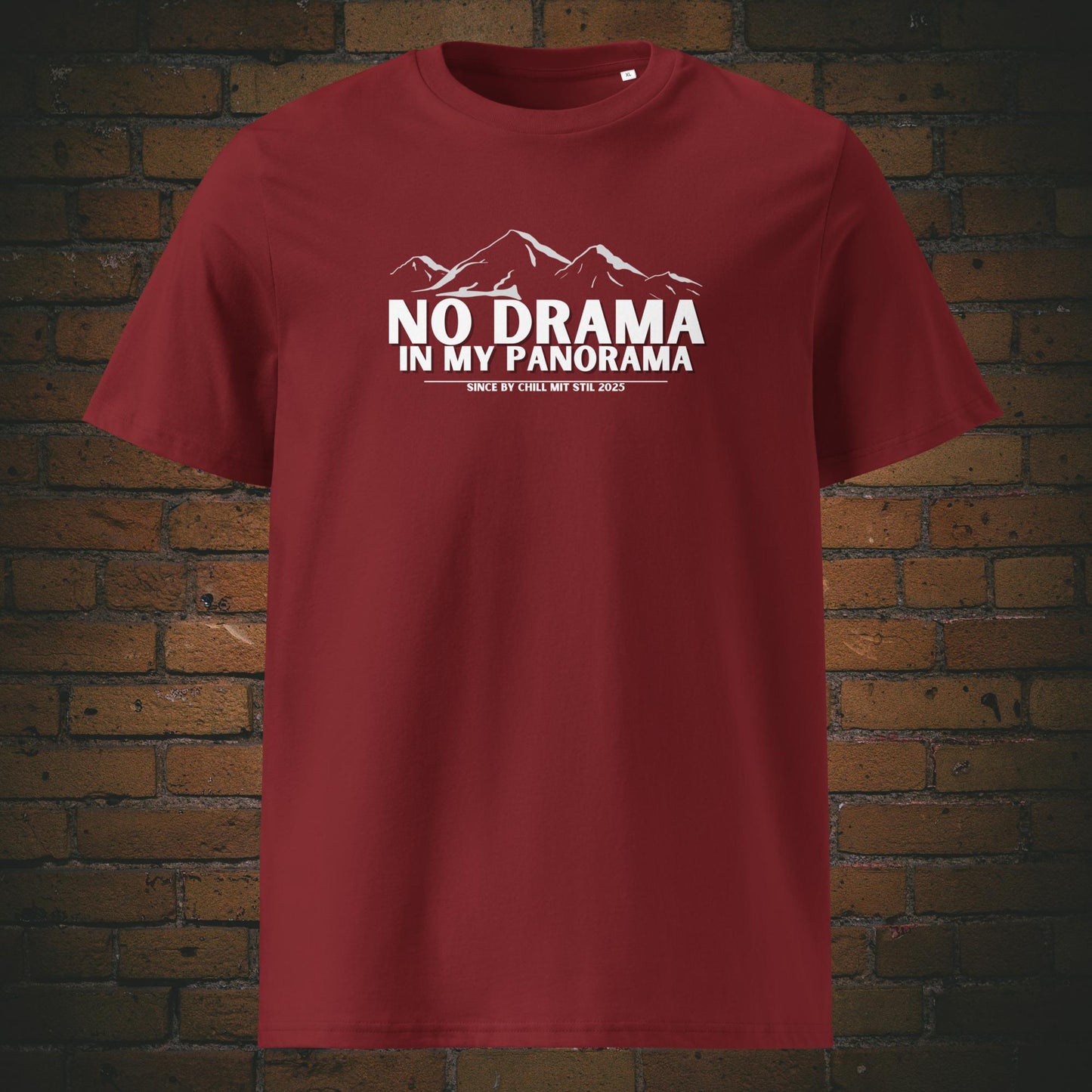 No Drama Shirt, Panorama T-Shirt Berge, Bio T-Shirt mit Statement, Unisex Shirt mit Bergmotiv, Fair Fashion mit Haltung, Weißes Sprüche T-Shirt, Veganes Streetwear Shirt, Achtsamkeit Kleidung, Naturverbunden Mode, GOTS zertifiziertes Shirt, T-Shirt Chill mit Stil, Shirt gegen Stress, Statement T-Shirt mit Logo, Slow Fashion Print, Nachhaltige Mode mit Message