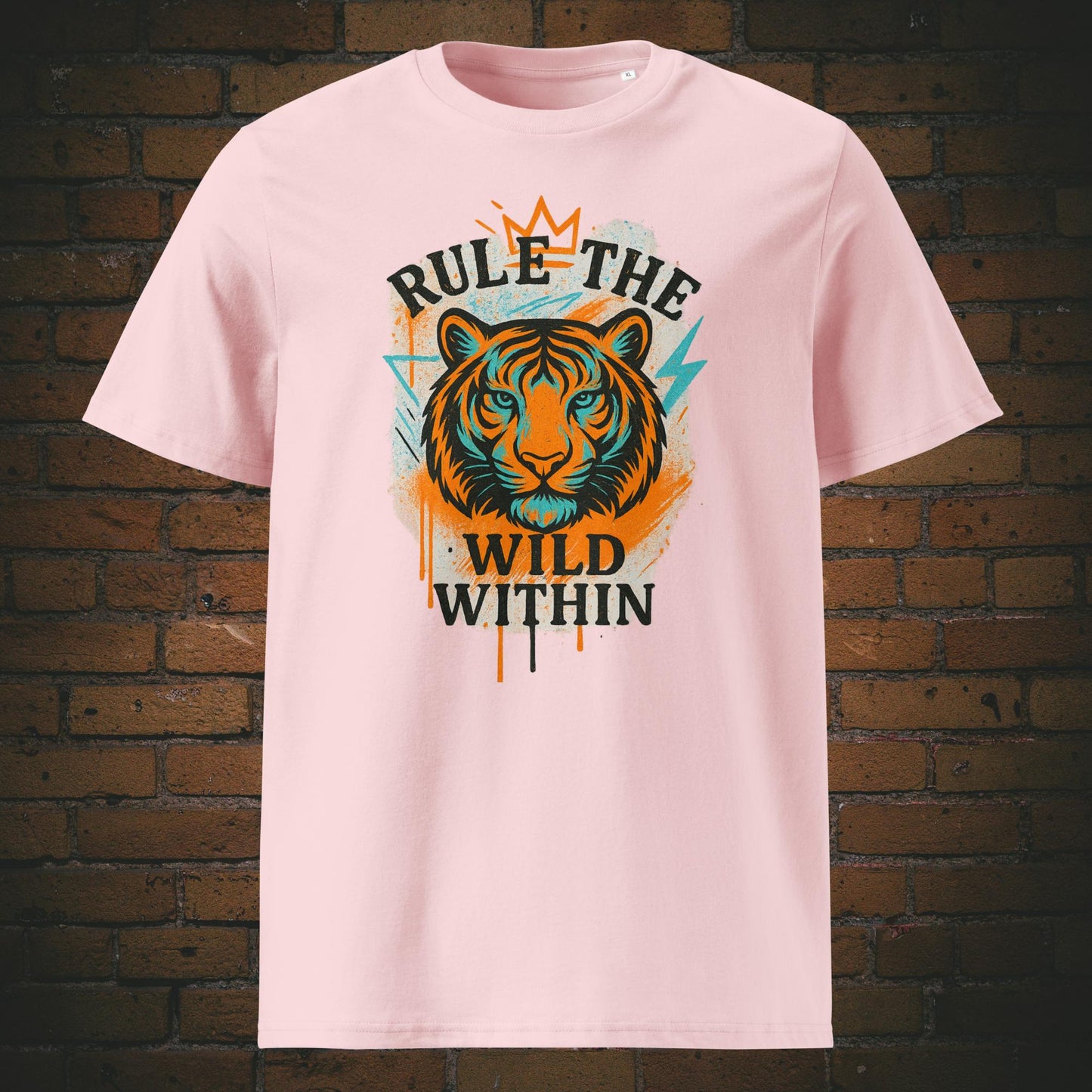 Rule the Wild Within Urban Streetwear Bio-T-Shirt – Tigerdesign in Orange & Türkis, 100 % Bio-Baumwolle, fair produziert, nachhaltiger Streetstyle.Shirtfarbe: Rosa