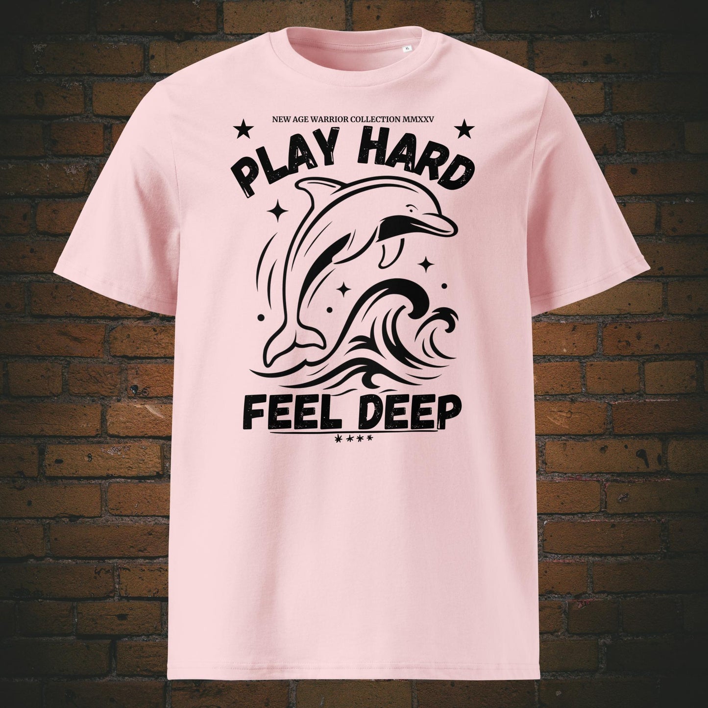 Delfin Krafttier Shirt – Minimalistisches Bio T-Shirt Unisex Schwarzes Design gedruckt auf rosa Baumwolle