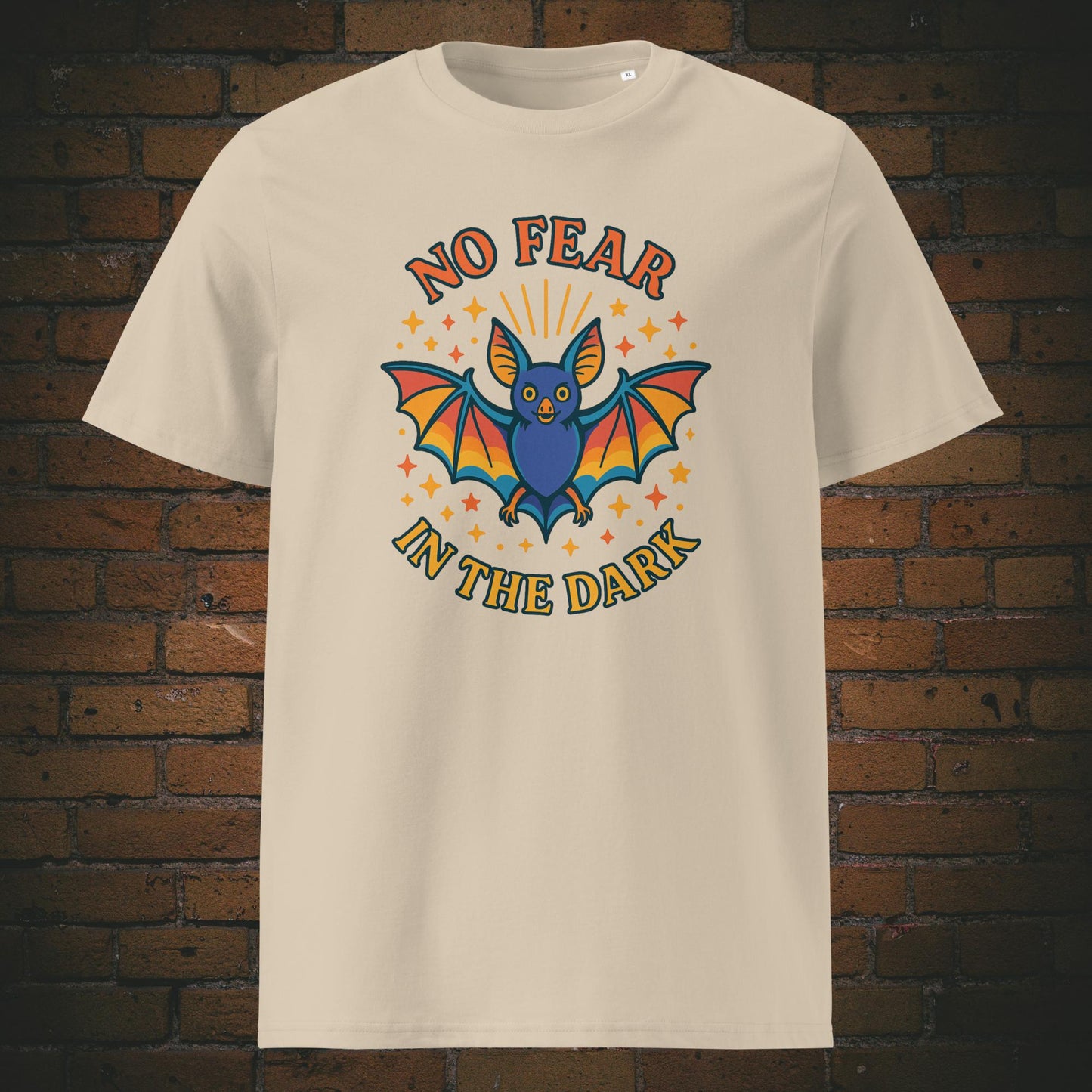 Buntes Hippie Shirt mit Fledermaus und Spruch - T-Shirt hat die Farbe: sand
