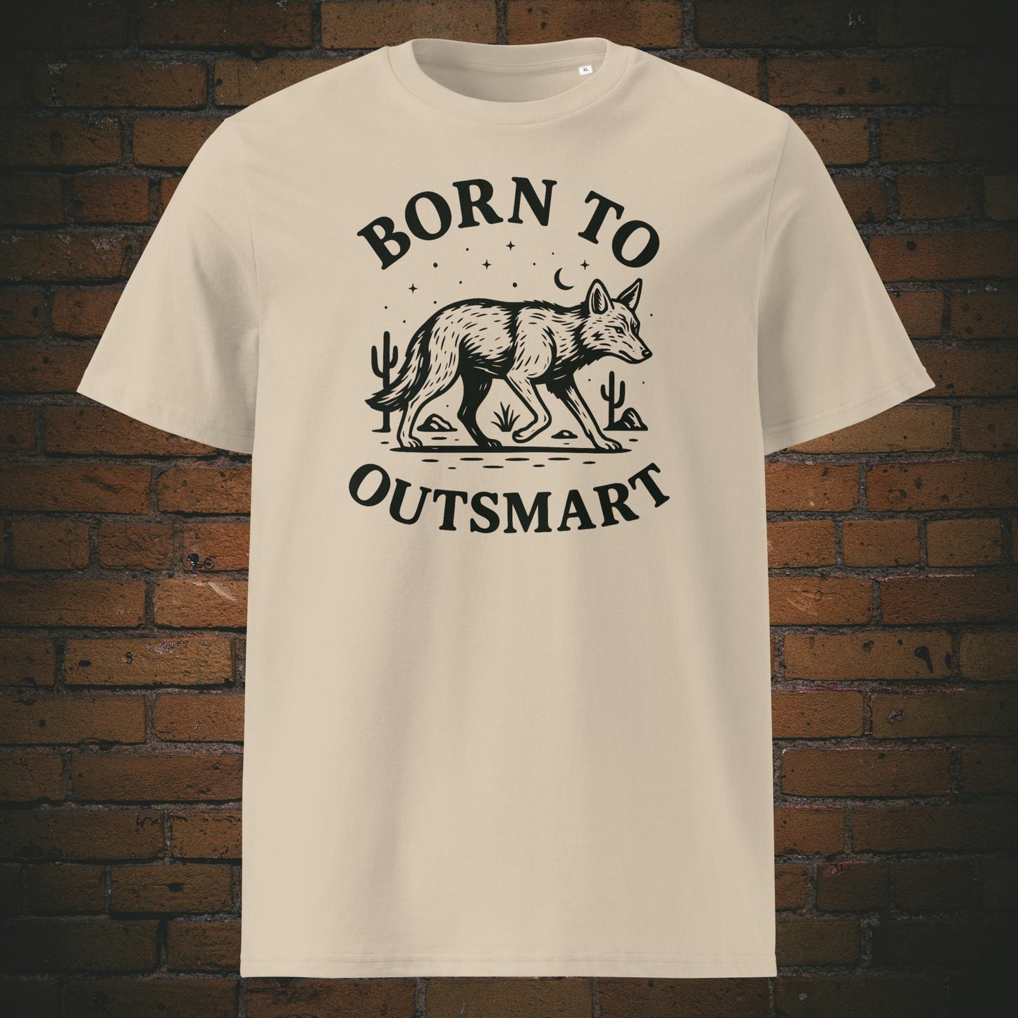 Minimalistisches Coyote Shirt mit Spruch - gedruckt auf Bio-Baumwolle - T-Shirt Farbe: sandfarben