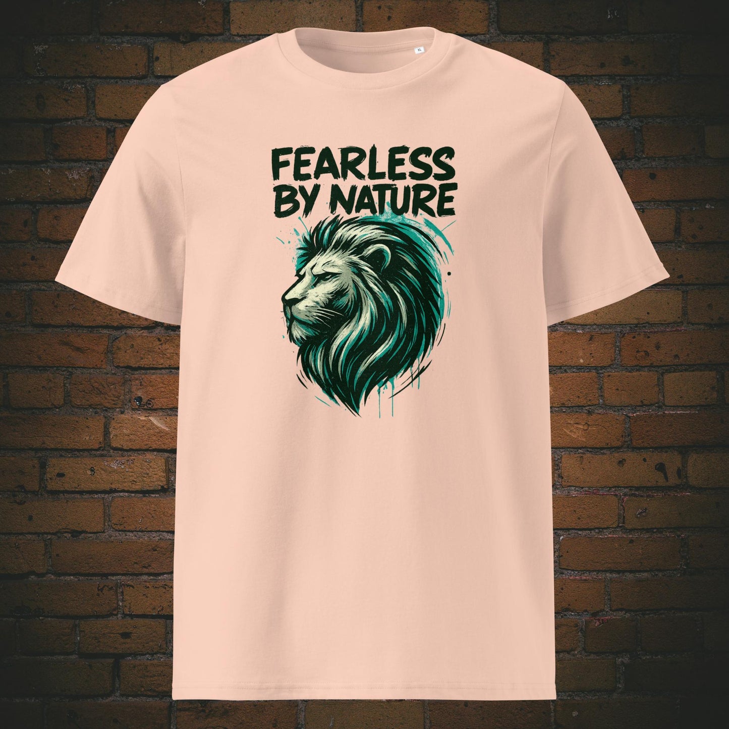 Löwenkopf Shirt mit Spruch - T-Shirt hat die Farbe Pfirsich