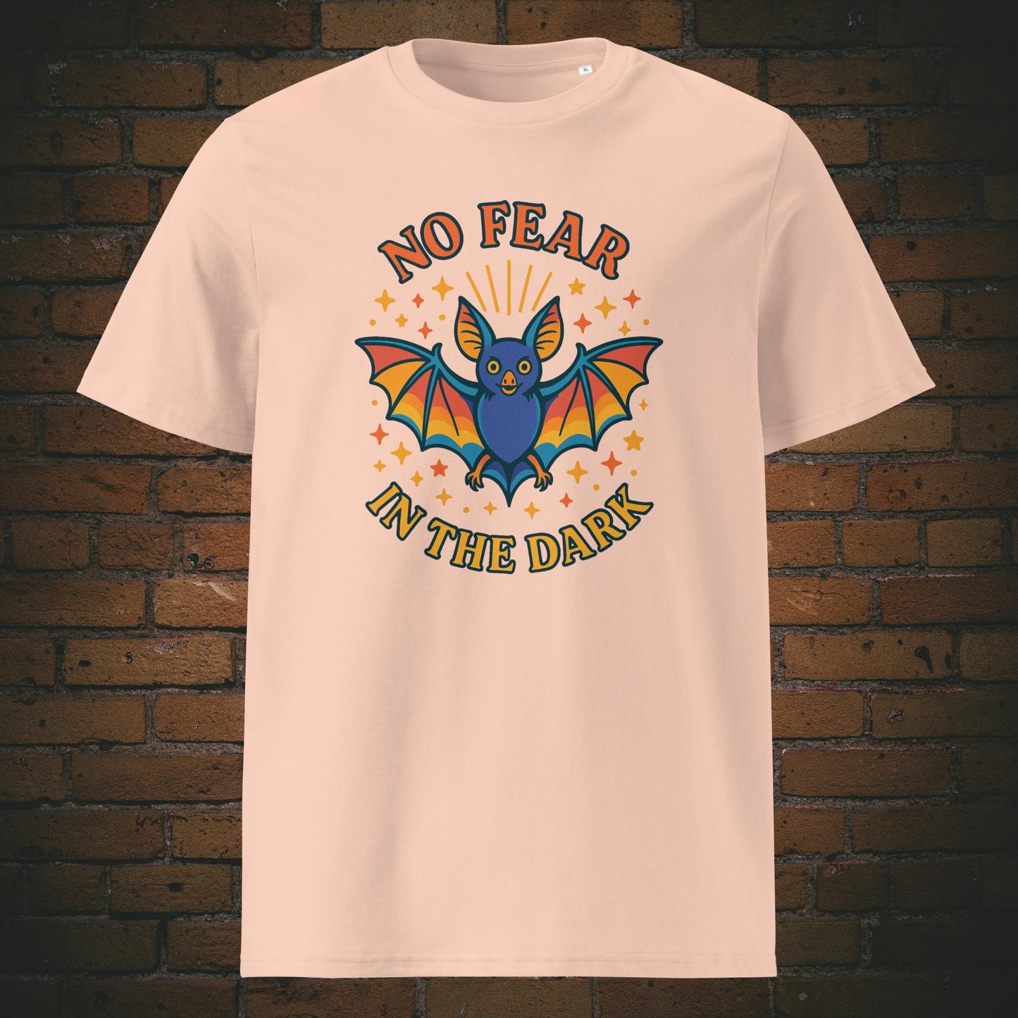 Buntes Hippie Shirt mit Fledermaus und Spruch - T-Shirt hat die Farbe: Pfirsich