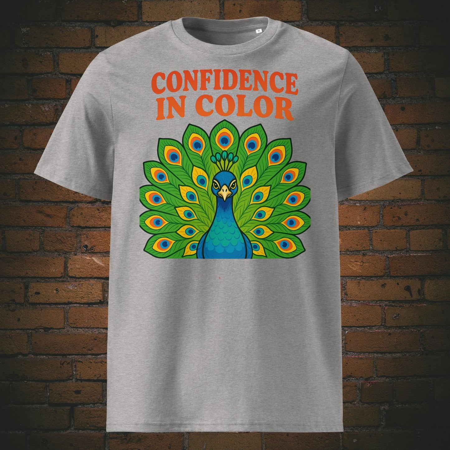 Hippie Pfau Bio-T-Shirt – Confidence in Color Design, bunte Federn - Shirt in der Farbe: hellgrau