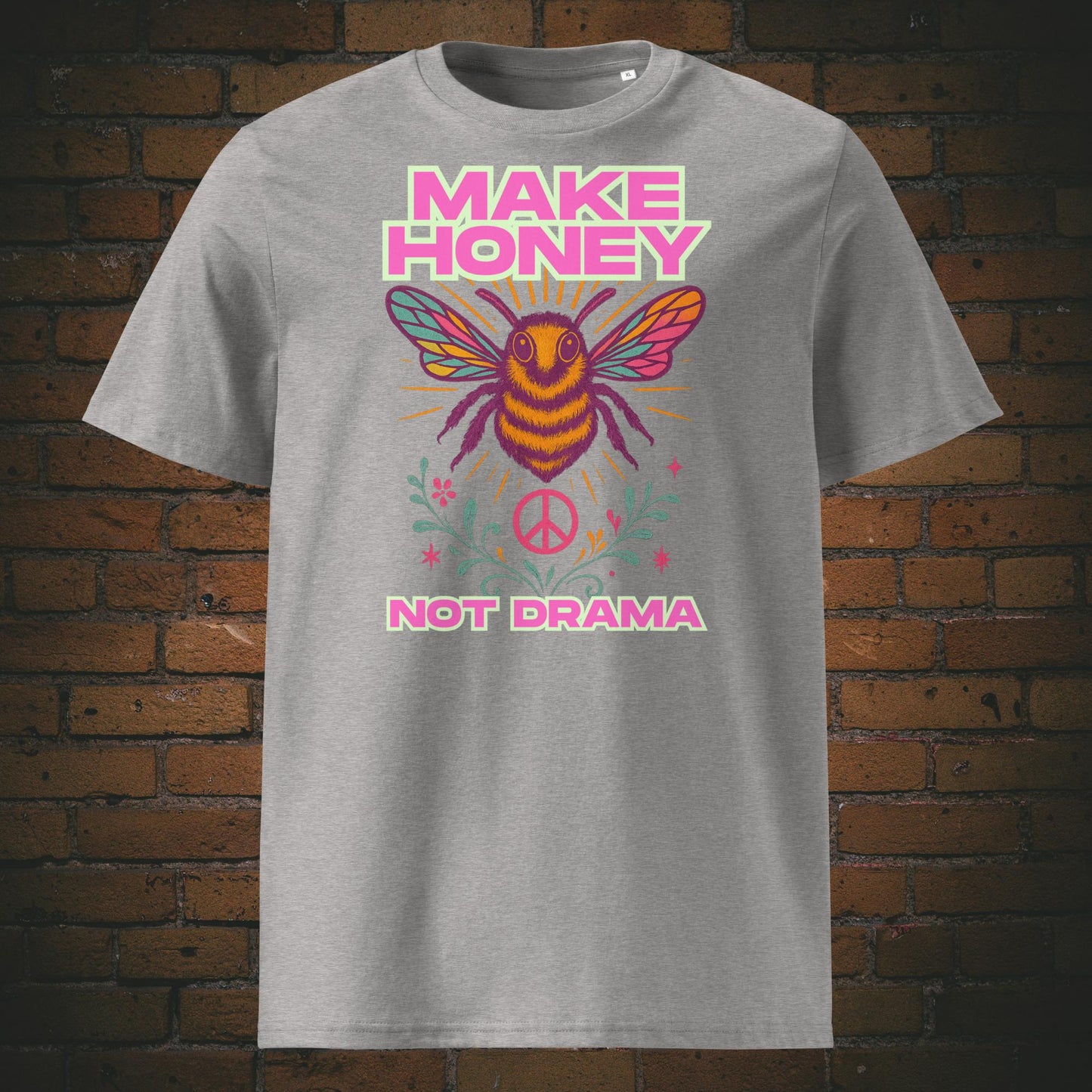 Shirt bedruckt mit Biene und rosa Schrift - Farbe vom T-Shirt: hellgrau