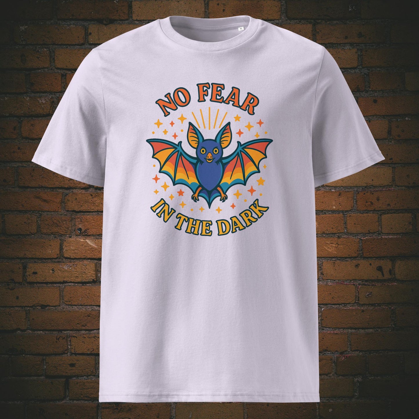 Buntes Hippie Shirt mit Fledermaus und Spruch - T-Shirt hat die Farbe: lavendel