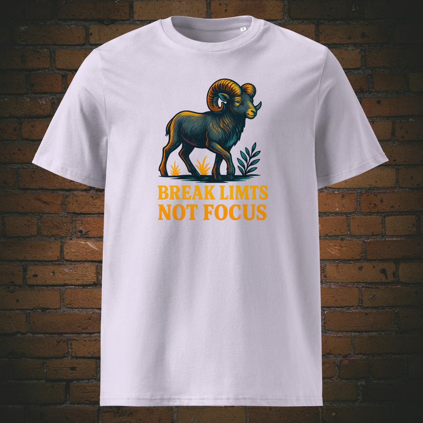 Urban Shirt mit Steinbock und Spruch - gedruckt auf der Farbe lavendel