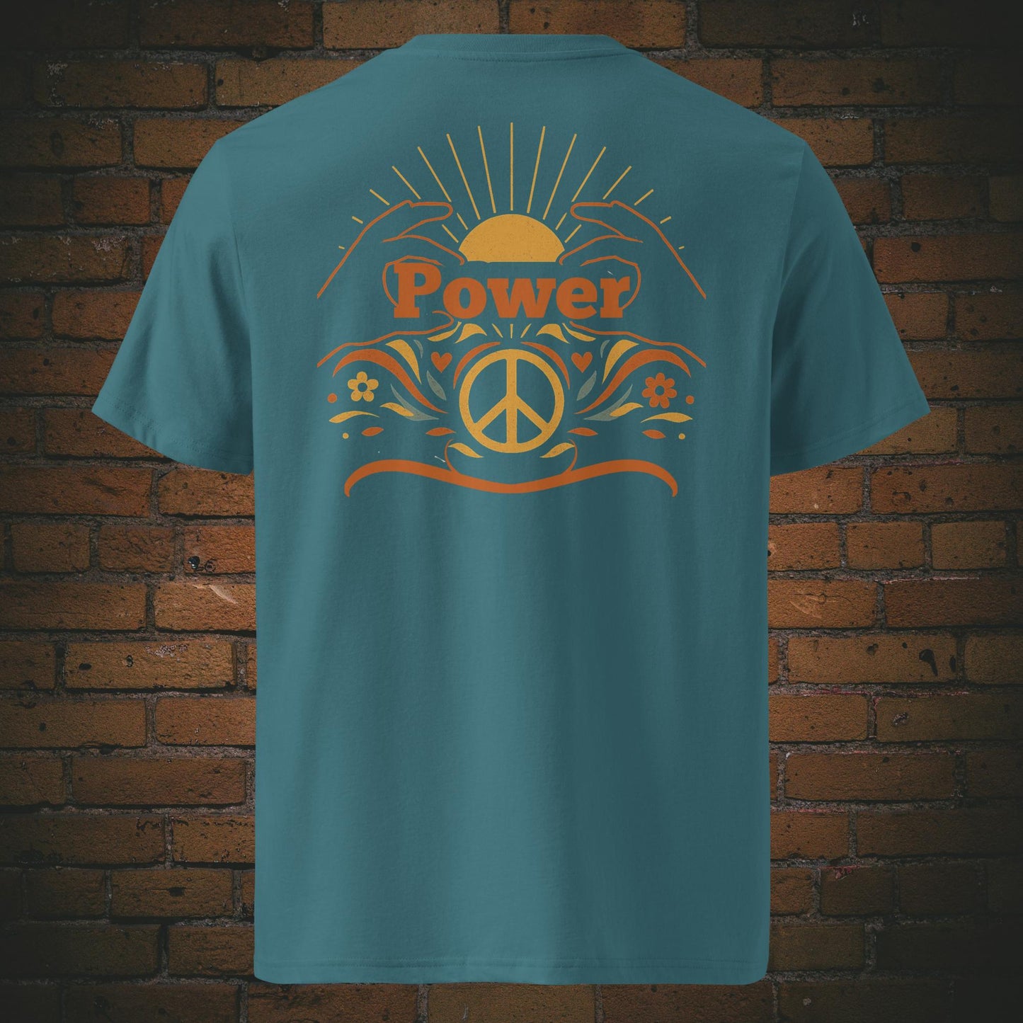 T-Shirts mit Peace-Zeichen, Sonnenaufgang und dem Schriftzug „Power“, umrahmt von floralen Elementen und stilisierten Händen – Front- und Rückenansicht auf eisblauen shirt