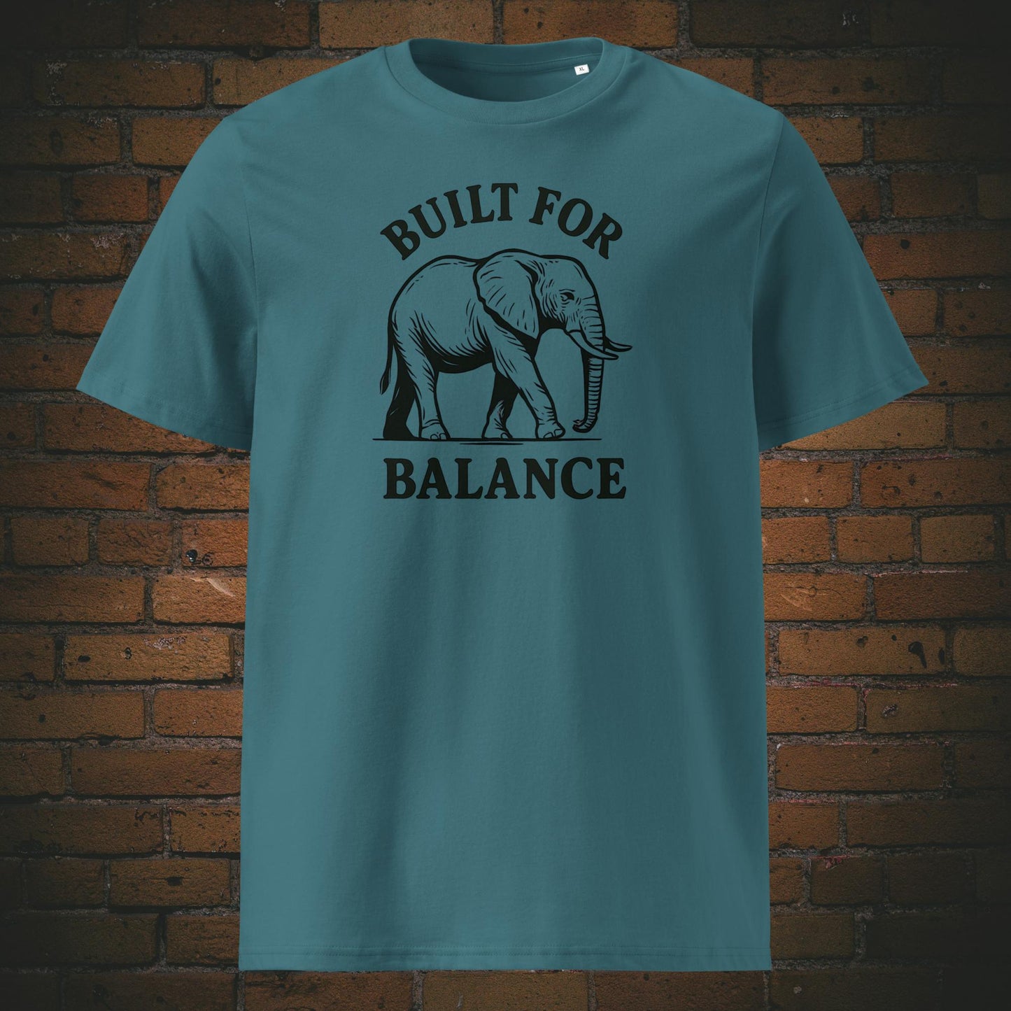 Elefanten-T-Shirt "Built for Balance" - Minimalistisch schwarz - Shirtfarbe: eisblau