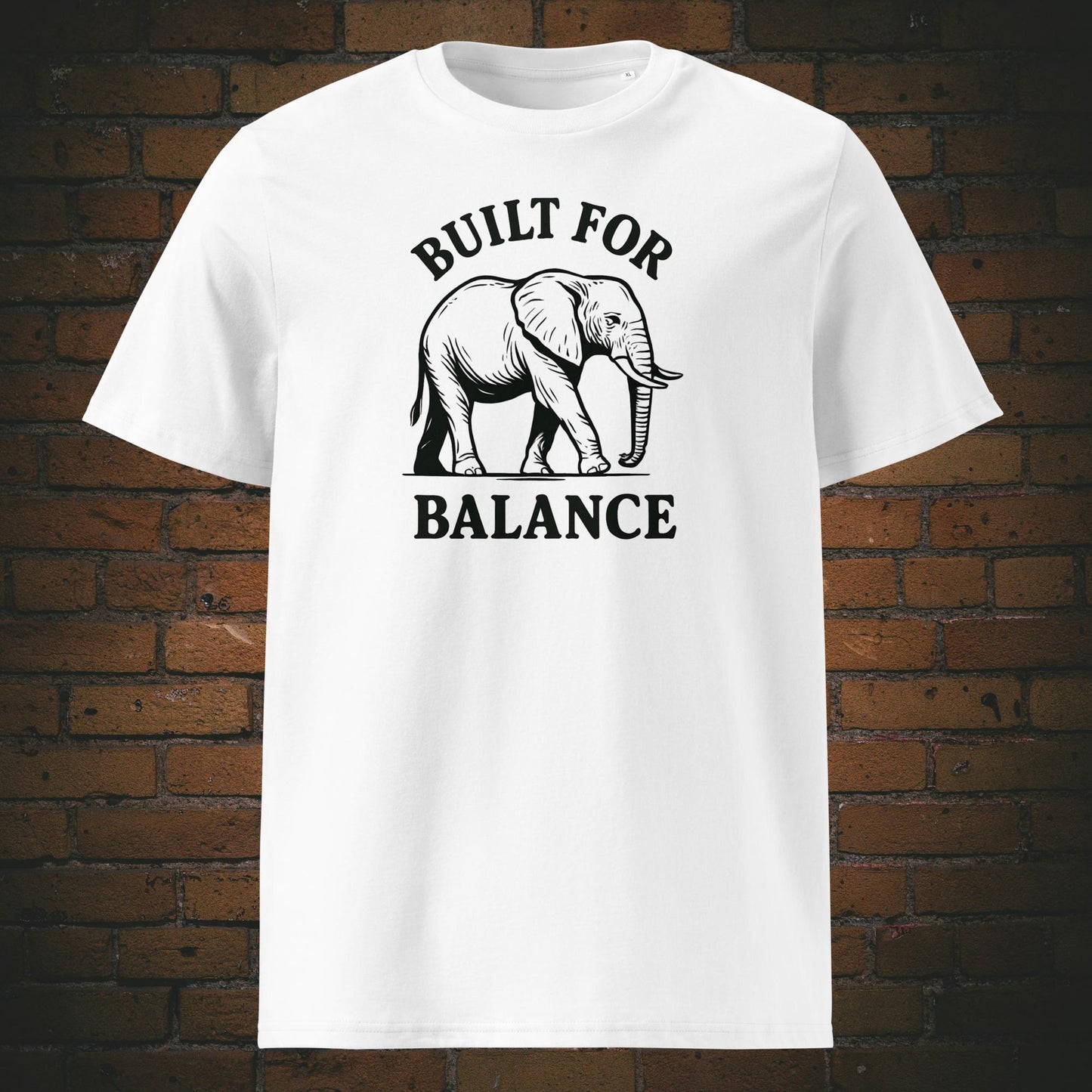 Elefanten-T-Shirt "Built for Balance" - Minimalistisch schwarz - Shirtfarbe: weiss