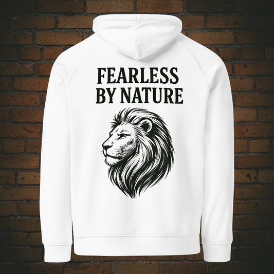 Hoodie Löwe Fearless by Nature – Schwarzes Krafttier Design Unisex - Druck auf dem Rücken - Kapuzenpullover in der Farbe weiß