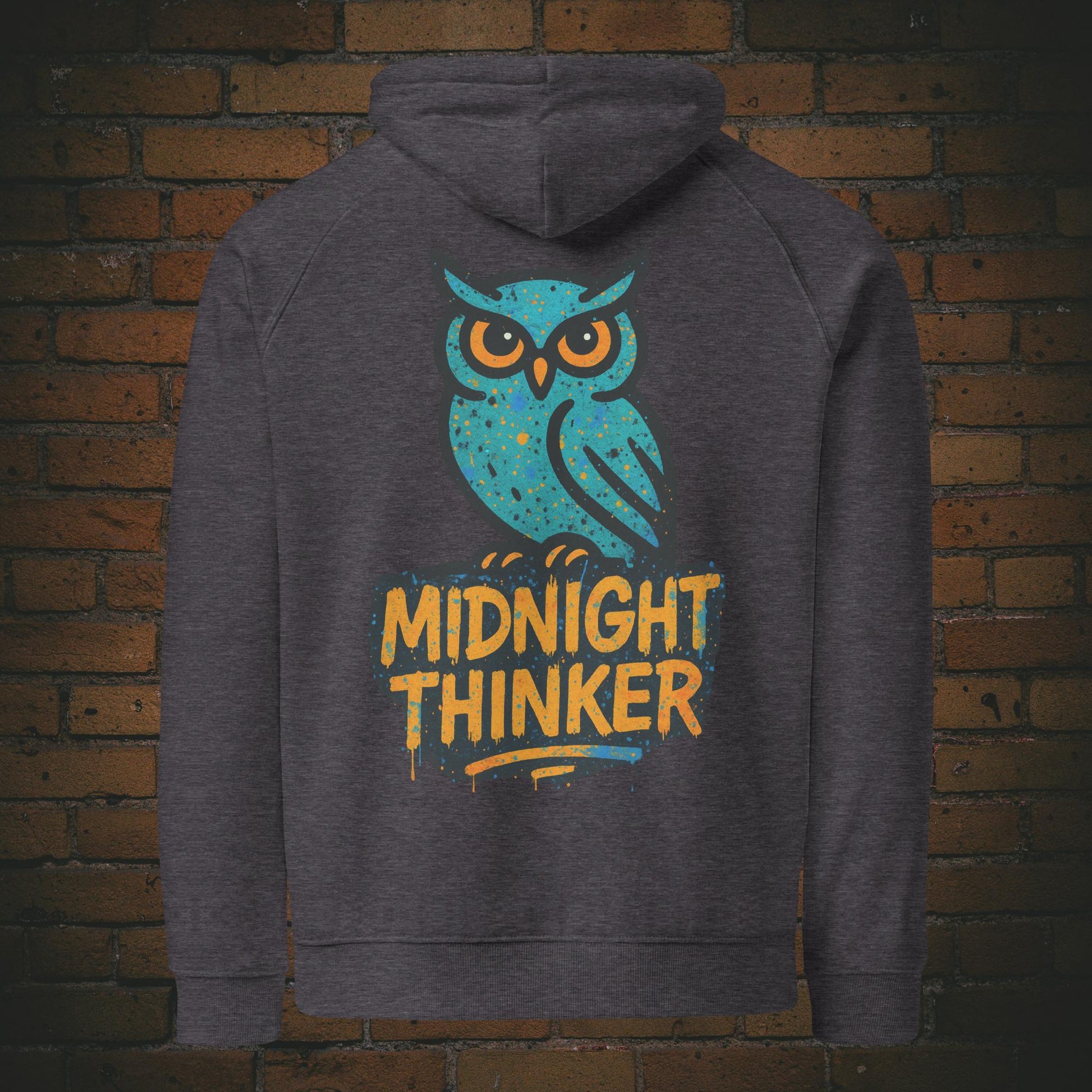 Midnight Thinker Hoodie – Urban Street Art Eule Graffiti Style Unisex - Pullover in der Farbe dunkelgrau - Druck auf dem Rücken