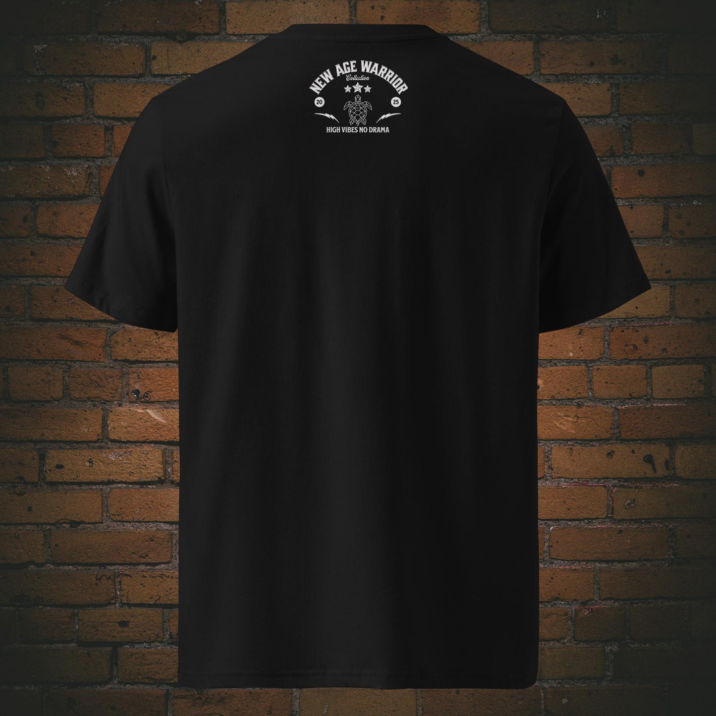 New Age Warrior T-Shirt – Turtle Design I’m in Sync | Bio Baumwolle in der Farbe schwarz - Druck auf dem Rücken