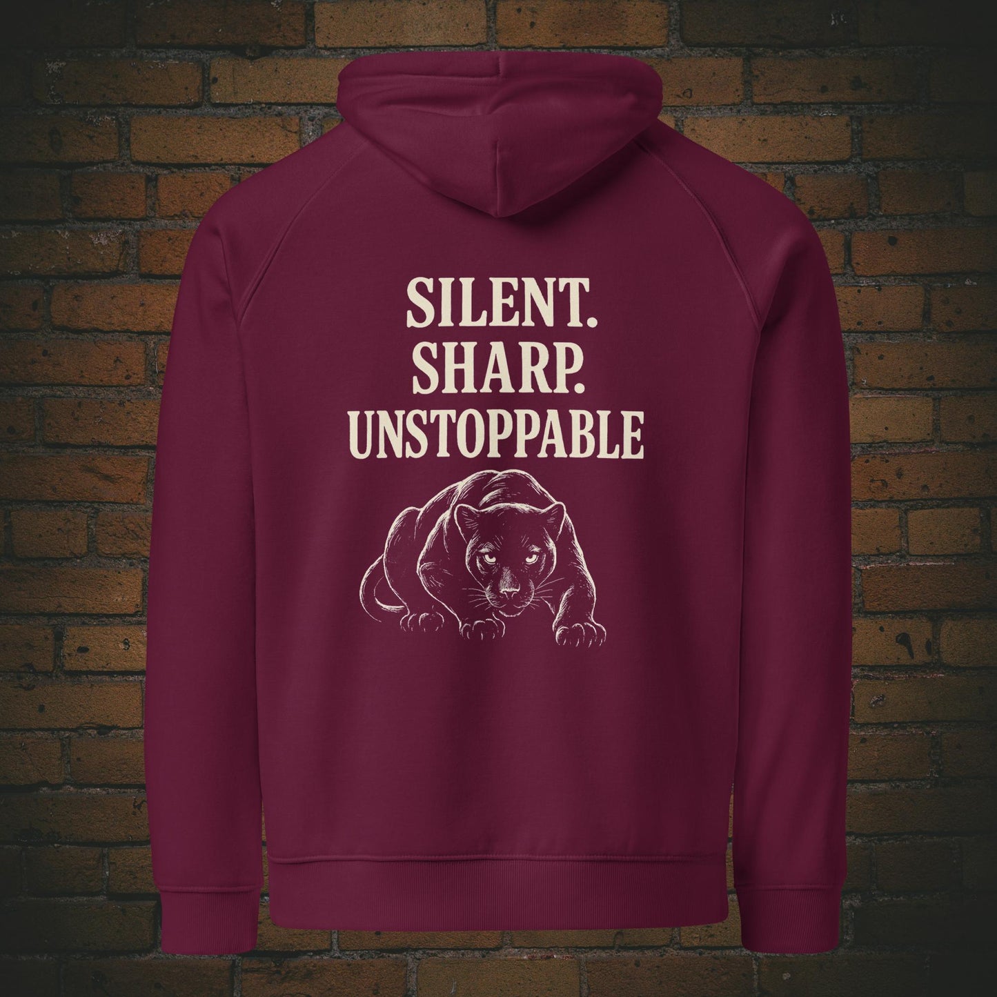 Silent Sharp Unstoppable Hoodie – Schwarzer Panther Bio Unisex - Druck auf dem Rücken - Kapuzenpullover für Frau und Mann in der Farbe: weinrot