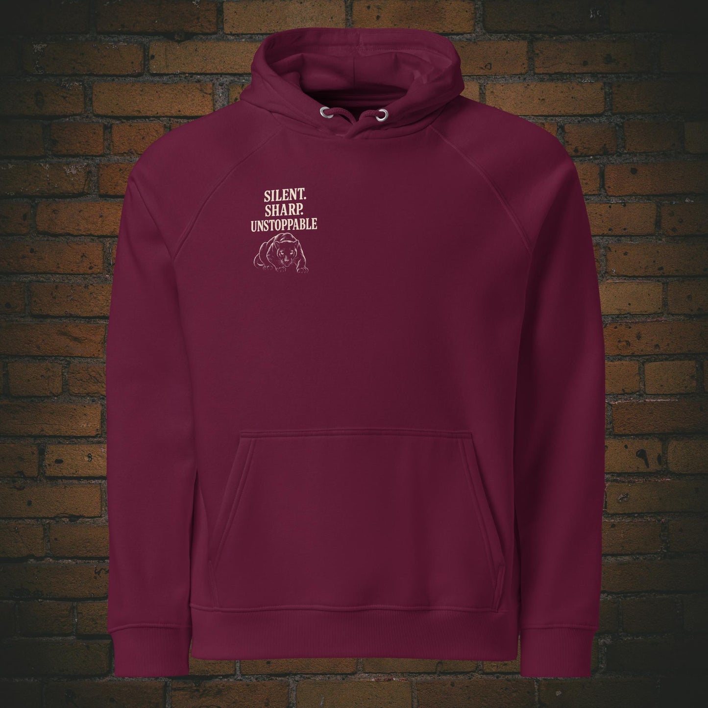 Silent Sharp Unstoppable Hoodie – Schwarzer Panther Bio Unisex - Druck auf dem Brust - Kapuzenpullover für Frau und Mann in der Farbe: weinrot