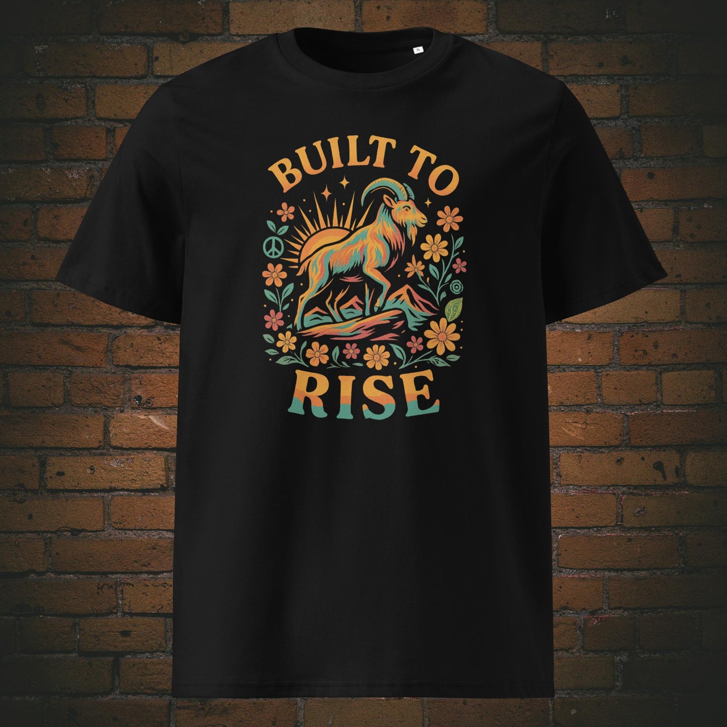 Hippie Shirt mit der Krafttier Ziege, Blumen und Berge - Spruch: Built to Rise - T-Shirt Farbe: Schwarz