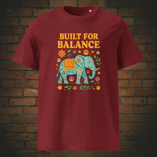 Hippie Shirt mit Elefanten und bunten Elementen und Spruch - T-Shirt hat die Farbe: Weinrot