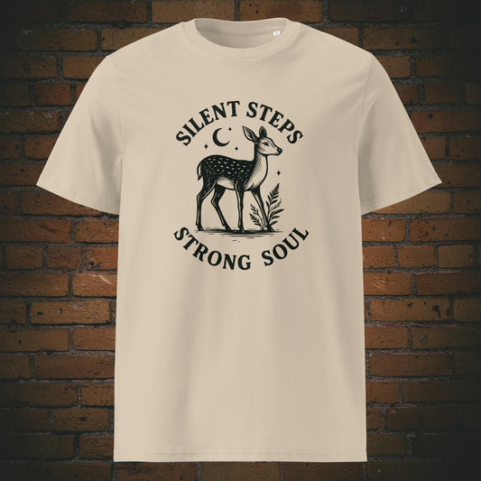 Silent Steps Strong Soul Bio-T-Shirt – nachhaltiges Statement-Shirt mit Reh-Motiv - Sandfarben