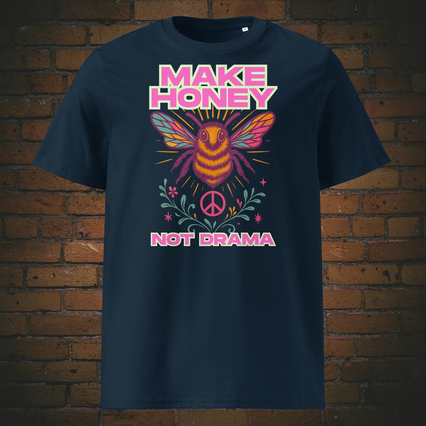 Shirt bedruckt mit Biene und rosa Schrift - Farbe vom T-Shirt: dunkelblau
