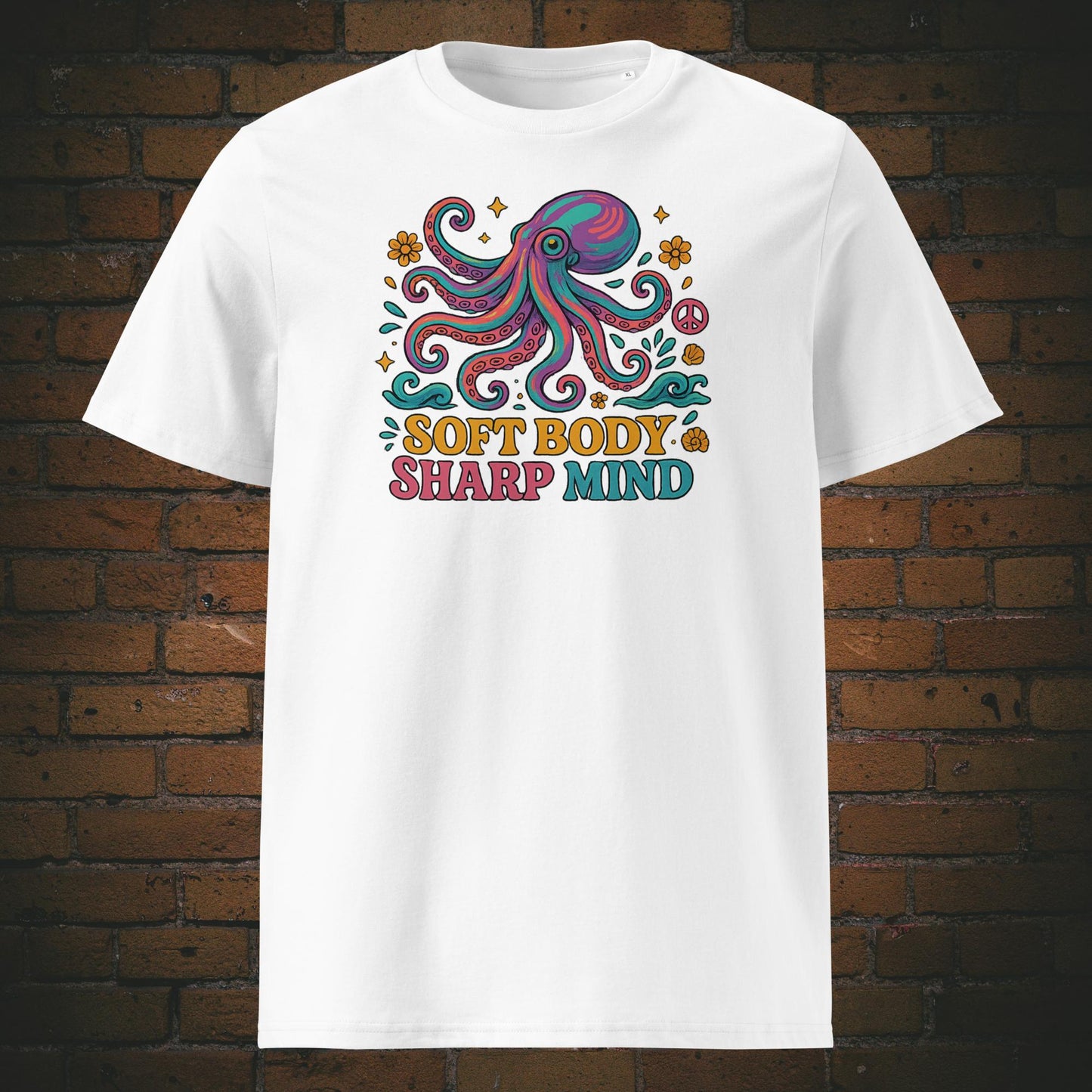 Buntes Octopus - Hippie Stil - Blumen und Schriftzug - Gedruckt auf T-Shirt in der Farbe: weiß